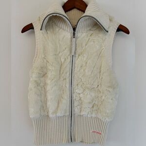 DKNY Jeans Donna Karan Women Top Shirt Sweater Vest Fur White Ivory Size Medium